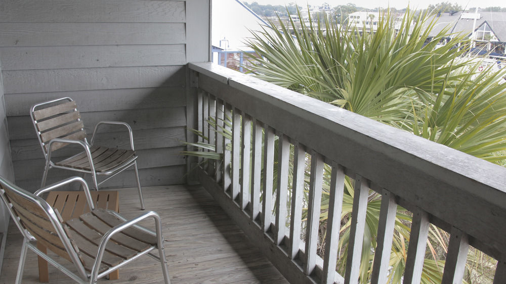 Shem Creek Inn Mount Pleasant Extérieur photo